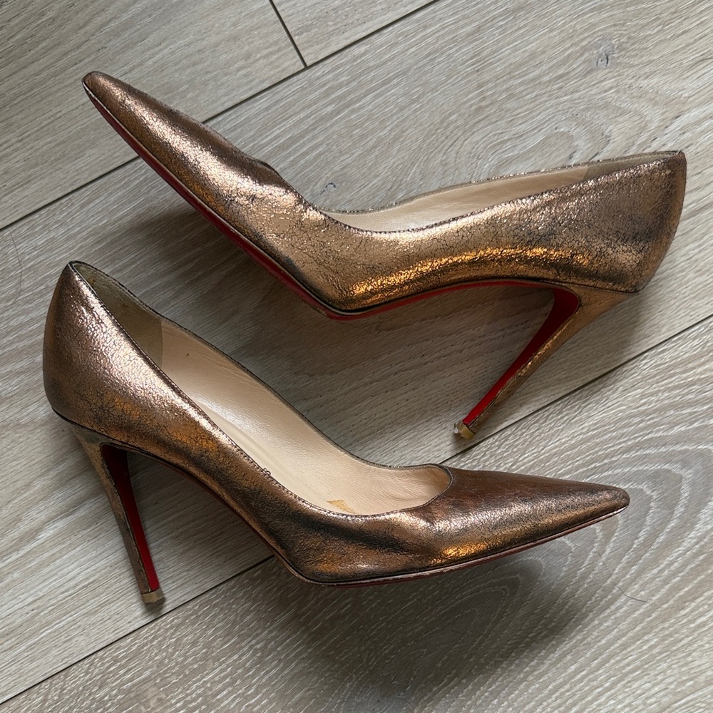 Christian Louboutin Bronze Heels 38.5
